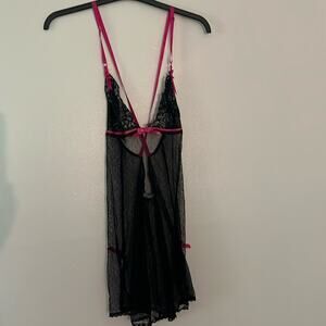 Vintage Y2K Victoria’s Secret black sheer lace‎ teddy with pink bows